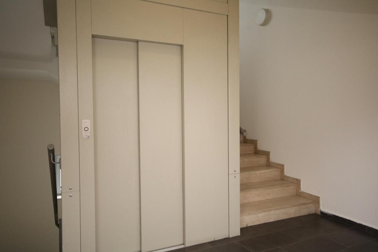 Flowers Apartments Timisoara Exterior photo